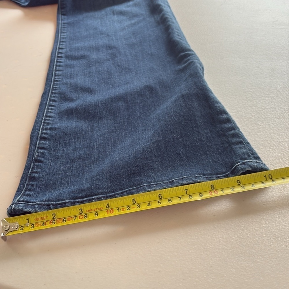 Kut from the Kloth - Baby Bootcut Women's Jeans. Size 14 - Picture 11 of 13